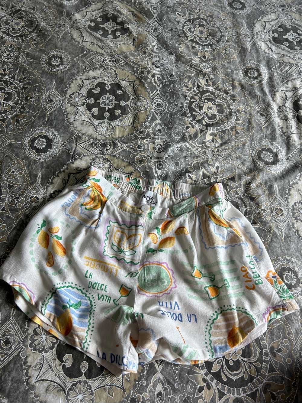 Lined linen Printed Women's Shorts - White with Citrus Motif